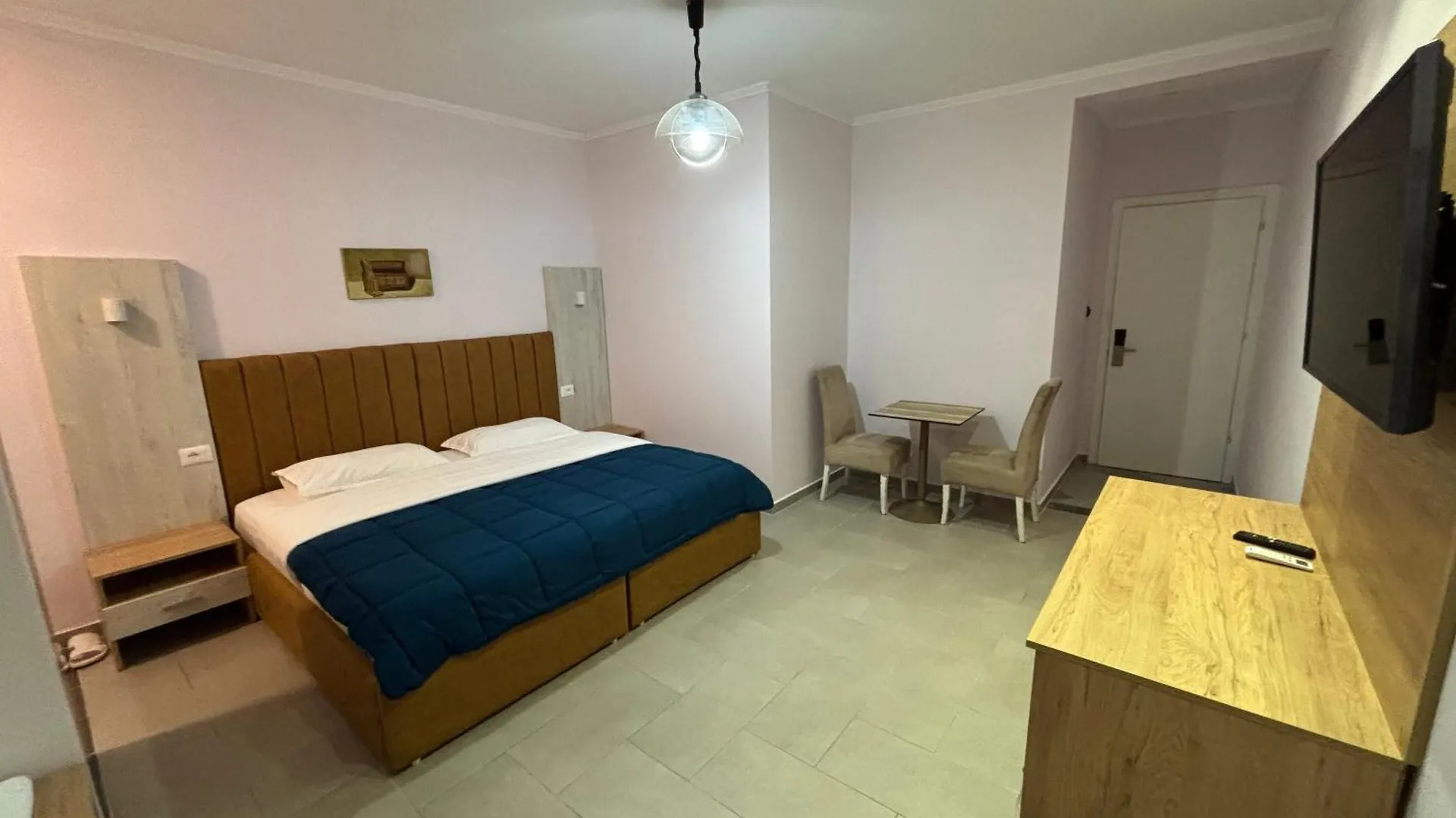 ***  Hotel Restorant Halal Il Tramonto. Vore Albania