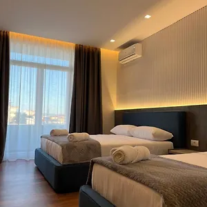  Hotel North Alb
