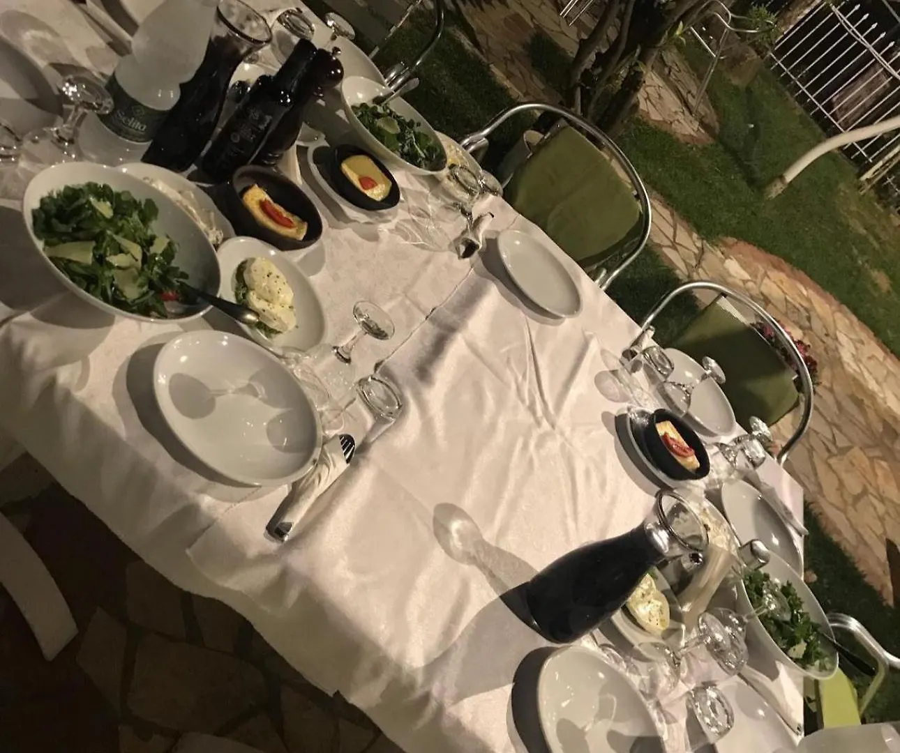 ***  Hotel Restorant Halal Il Tramonto. Vore Albania